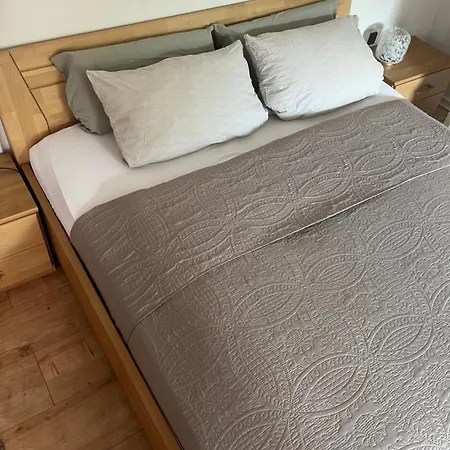 Waldblick Gaestezimmer בית הארחה Sonnenbühl